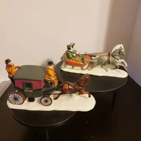 Department 56 Sleighride & Dover Coach Heritage Village Collection - Picture 1 of 8